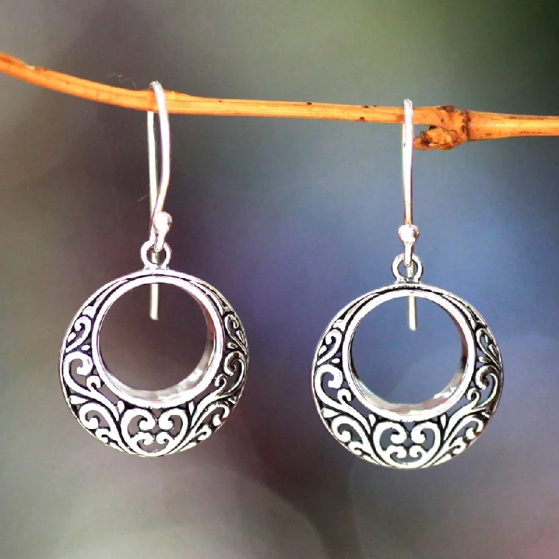 Handmade Sterling Silver 'Paradise Moon' Earrings (Indonesia)