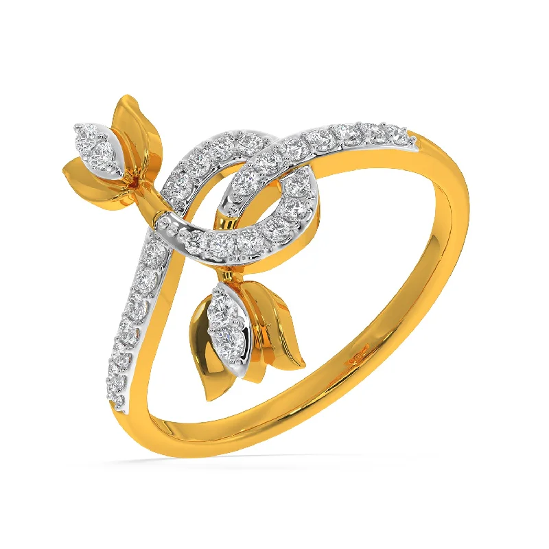 Octaviya Ring