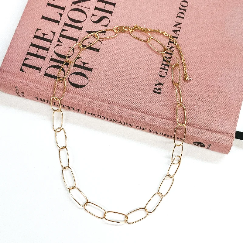 Thin Chain Necklace in Gold